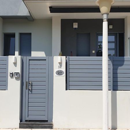 Connie'S Beach House Kos Bagian luar foto