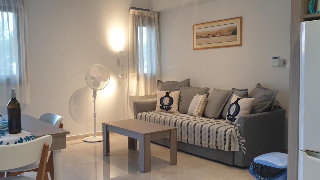 Connie'S Beach House Kos Bagian luar foto