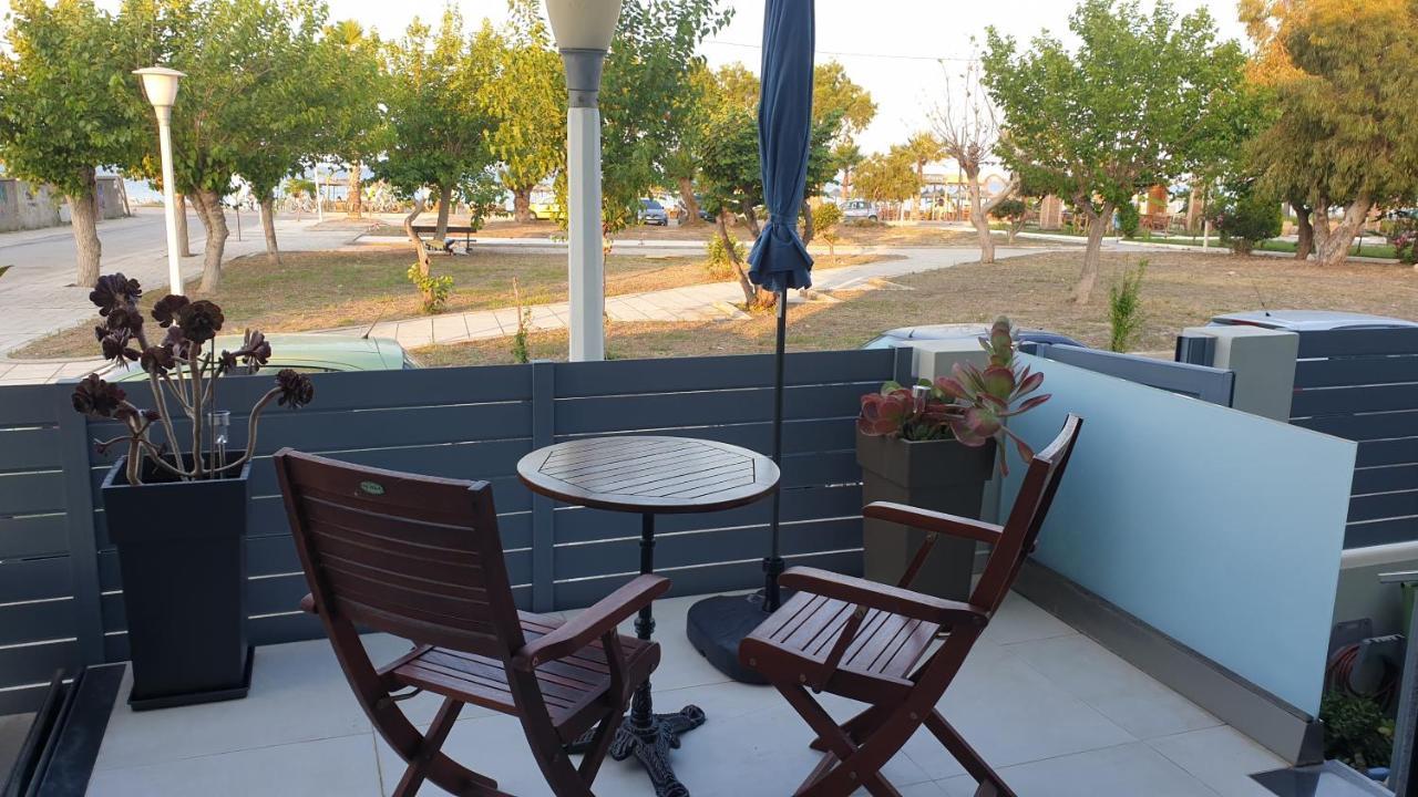 Connie'S Beach House Kos Bagian luar foto