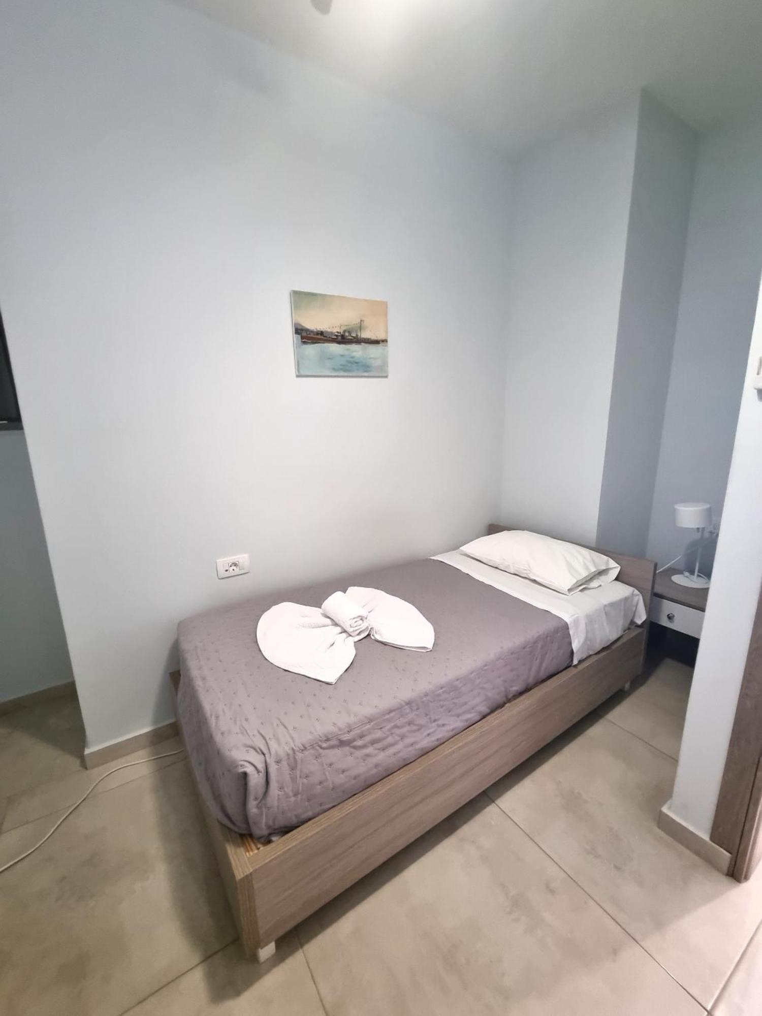 Connie'S Beach House Kos Bagian luar foto